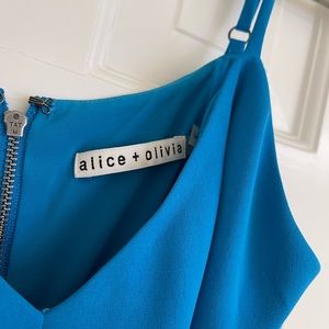 Alice and Olivia beautiful blue dress. Excellent condition. Never worn. Size 6